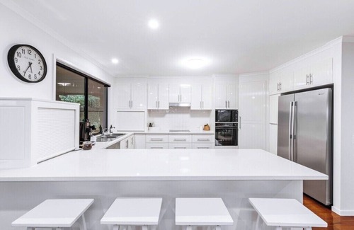 Maleny Casa | Luxury Farm Escape in Maleny - 2 minutes to Maleny Town