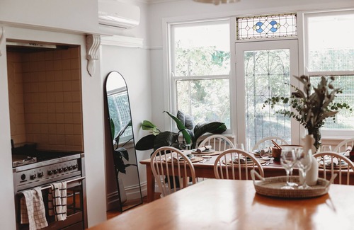 Trawool Casa | Luxury Farm stay- 4 bed house- 25 acres- 1 hour from Melbourne