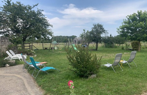 Mont-pres-Chambord Cabaña | Gîte spa et sauna proche des Châteaux de la Loire, idéal pour familles et amateurs de vélo