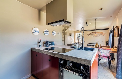 Ilpendam Cabaña | Luxury Farmhouse Cottage With Home Cinema Next to Amsterdam and Volendam