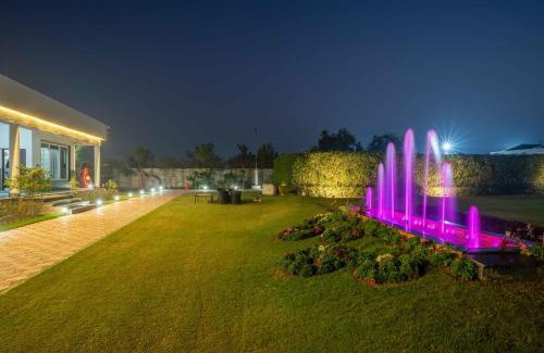 Ganaur Complejo | Luxury Farmhouse Stay, Pure Vegetarian- Santushti Farm, NCR