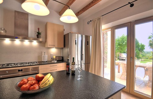 Manacor Villa | Finca lujosa con piscina, visa al mar y un jardin encantador en Porto Cristo