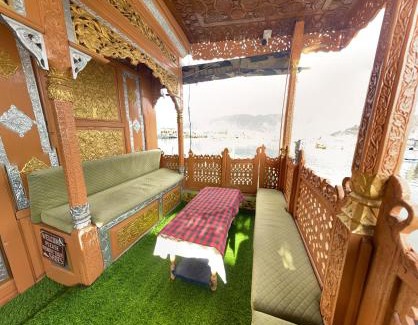 Dal Lake Alquiler De Eote | Luxury freedom group of houseboats