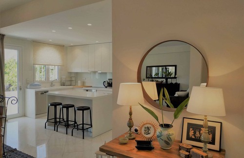 Glyfada Apartamento | Luxury Garden Apartment Glyfada