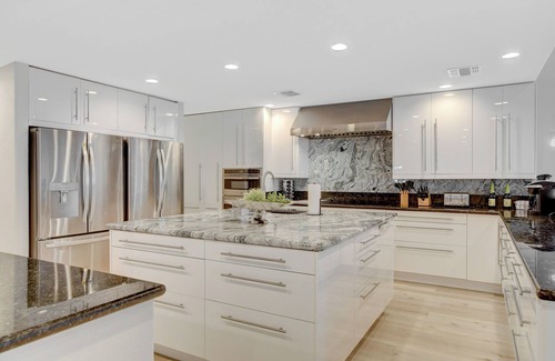 Enterprise Casa | Luxury gated villa 10 miles to the strip!