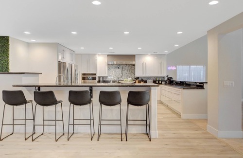 Enterprise Casa | Luxury gated villa 10 miles to the strip!
