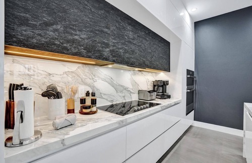Lake Ridge Casa | Luxury Getaway at Eleven-Twenty – Feels Like Home