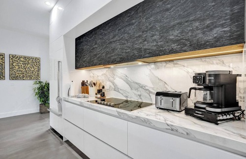 Lake Ridge Casa | Luxury Getaway at Eleven-Twenty – Feels Like Home