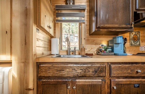 Woodland Park Casa | Luxury Glamping | Tiny Haven, Firepit & Grill