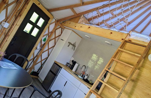 Sears Cabina | Luxury Glamping Yurt with Loft, Wood-Fired Hot Tub