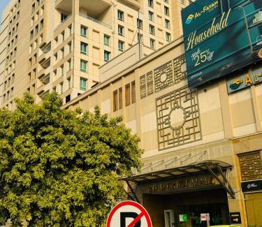 Loralai District Apartamento | Luxury Goldcrest Mall Residence Prime Location Serviced Apartments, DHA Lahore