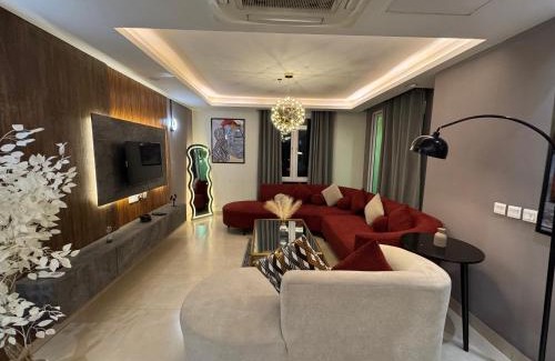 Loralai District Apartamento | Luxury Goldcrest Mall Residence Prime Location Serviced Apartments, DHA Lahore