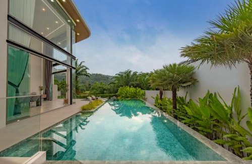 Kathu Villa | Luxury Golfside Villa near Patong - Villa Priva