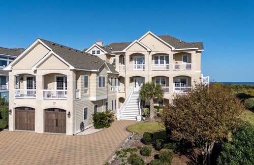 Pine Island Casa | Luxury, Gorgeous, Cabana Service, Elevator, Theater Room, C0225