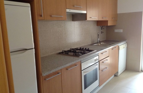 Canada Apartamento | Apartamento de lujo en planta baja con licencia, patio soleado, piscina, wi-fi gratuito