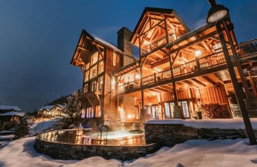 Revelstoke Chalet De Esquí | Luxury heli-ski chalet