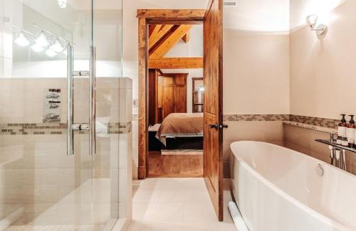 Revelstoke Chalet De Esquí | Luxury heli-ski chalet