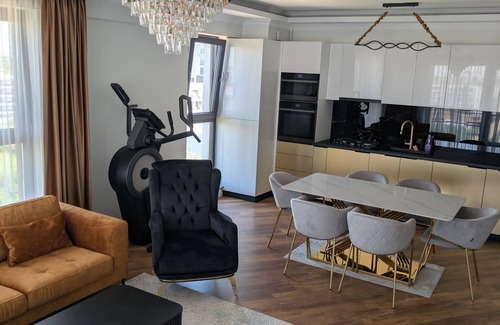 Pipera Apartamento | Luxury Hideaway, Parking & Self Check-In in Pipera - North Bucharest