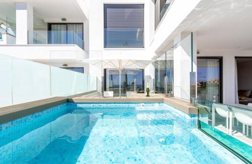 El Faro Apartamento | Luxury High End - Santa Barbara Heights CLC - For Work, Play & Family