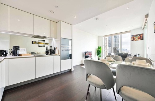 Vauxhall Apartamento | Luxury High-Rise 21st Floor 2 Bedroom 2 Bath Flat