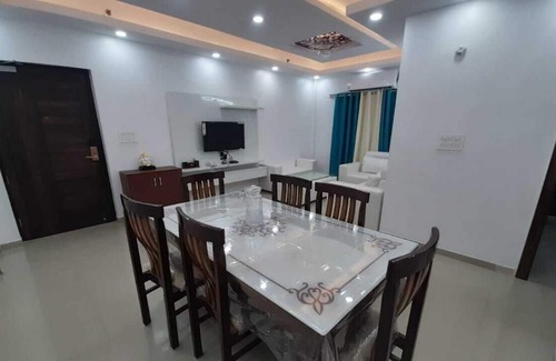 New Delhi Apartamento | Luxury High Rise 3 BR Apt (171) in West Delhi