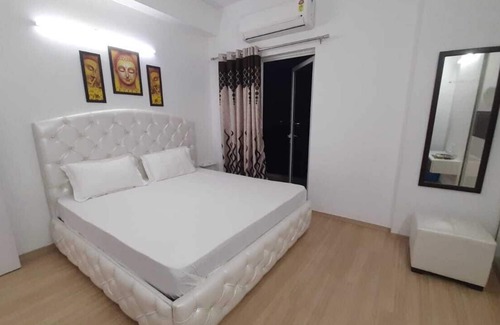 New Delhi Apartamento | Luxury High Rise 3 BR Apt (171) in West Delhi