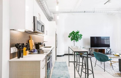 Historic Core Condominio | Luxury HighRise Condo | DTLA | Crypto Arena | LACC