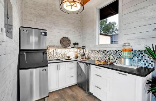 New Braunfels Casa | Luxury Hill Country Villa with Pool-Hot tub-Views