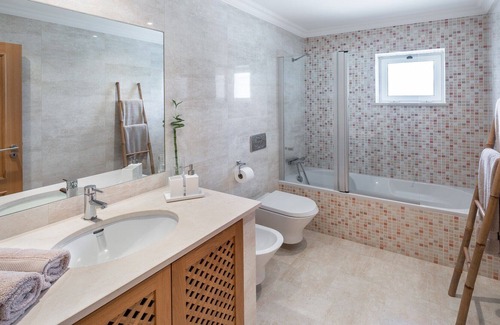 Boliqueime Villa | Villa vacacional de lujo de 3 dormitorios con piscina en Boliqueime, cerca de Vilamoura, campo de golf cerca