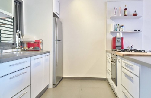 Old North Apartamento | APARTAMENTO DE LUJO EN HOLIDAY - HILTON \ METZIZIM BEACH - YORDEI HASIRA