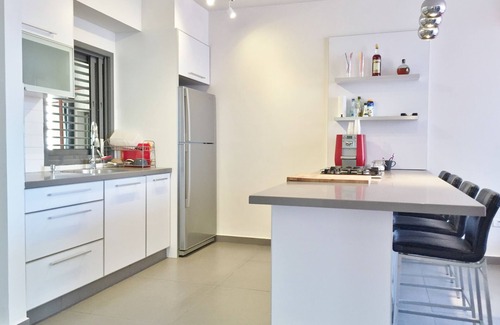 Old North Apartamento | APARTAMENTO DE LUJO EN HOLIDAY - HILTON \ METZIZIM BEACH - YORDEI HASIRA