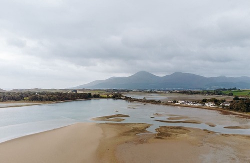 Newcastle Apartamento | Luxury Holiday Home on Newcastle Bay