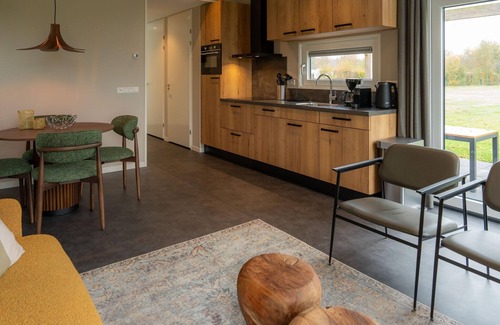 Sint Nicolaasga Casa | Luxury holiday home surrounded by water & forest