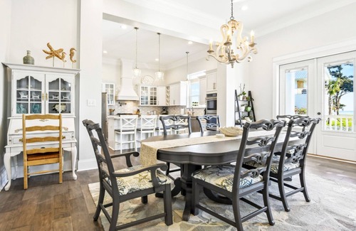 Gulfport Casa | Luxury Home / Beach Views & Pool / EV Charger