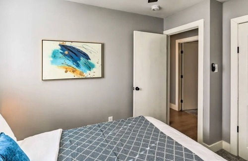 Handley Casa | Luxury Home by Six Flags, AT&T & Rangers Stadium