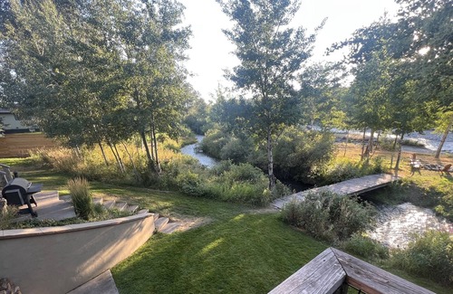 Four Corners Casa | ⭐️🏞Luxury home close to Big Sky and Bozeman. GALLATIN RIVERFRONT!⭐️