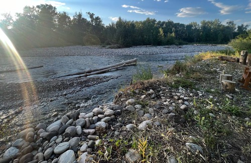 Four Corners Casa | ⭐️🏞Luxury home close to Big Sky and Bozeman. GALLATIN RIVERFRONT!⭐️