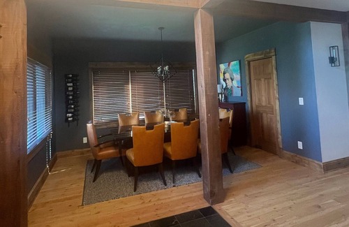 Four Corners Casa | ⭐️🏞Luxury home close to Big Sky and Bozeman. GALLATIN RIVERFRONT!⭐️