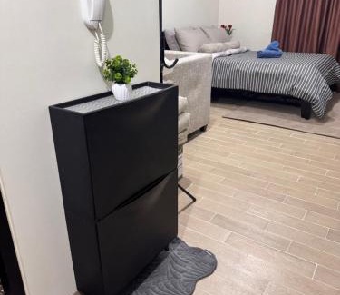 Luzon Apartamento | Luxury Home Comfort At Manhattan Plaza Cubao WiFi