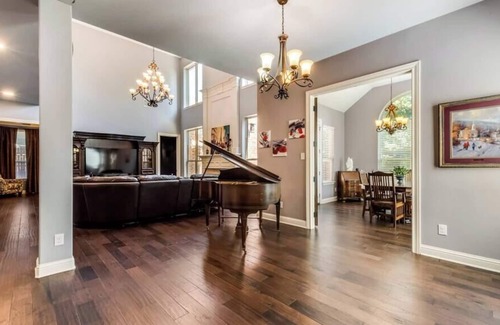 Keller Casa | Luxury Home-Elevator, Theater, Keller ISD PETS OK