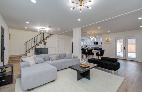 Riverside Terrace Casa | Luxury Home in downtown Houston area