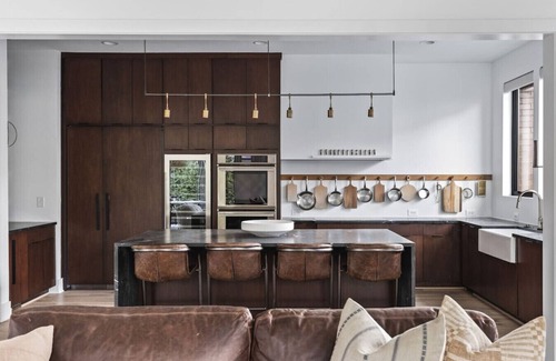 Green Hills Casa | Luxury Home in Green Hills w/ Garage, Walk to Park