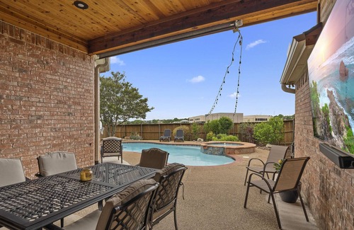 Valley Ranch Casa | Luxury home in middle of the metroplex