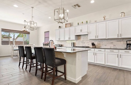 Litchfield Park Casa | Luxury Home in Litchfield Park w/Free Pool Heating