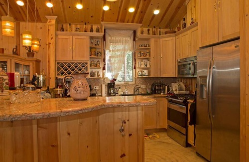 South Lake Tahoe Casa | Luxury Home in Beautiful South Lake Tahoe