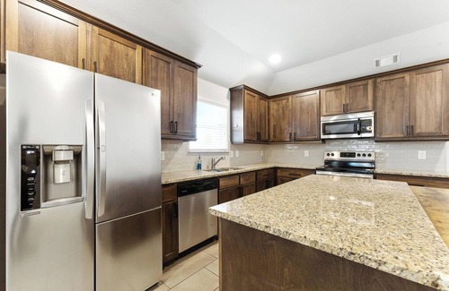 Fort Worth Casa | Luxury Home Mins to JPS, Medical City, Historic District, Zoo, Water Garden
