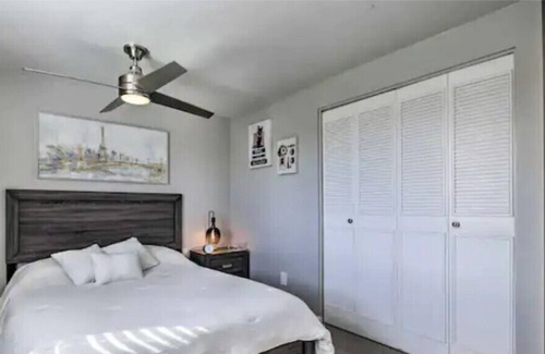 Village Park Four Casa | Luxury Home near Ballpark w/ Hot Tub + King