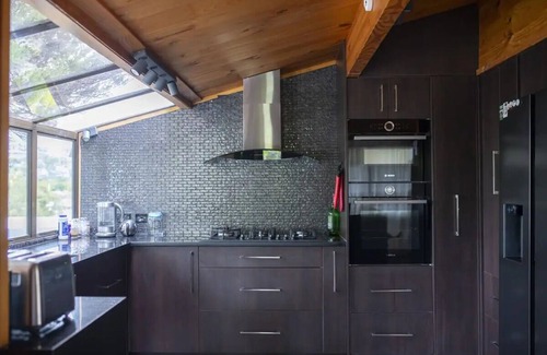 Torbay Casa | Luxury home near the loveliest and safest beaches