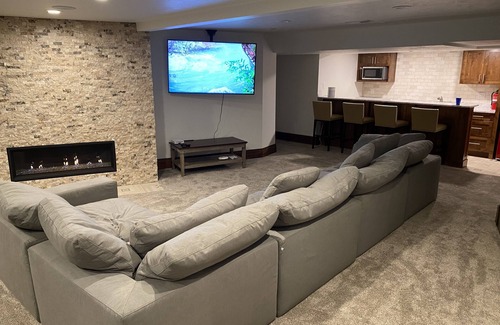 Sundance Casa | Luxury home w/ 3 Master Suites, minutes from Sundance and Deer Creek Res.