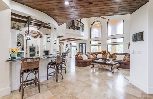 Richmond Casa | Luxury Home w/ Patio & Lake View in Richmond!